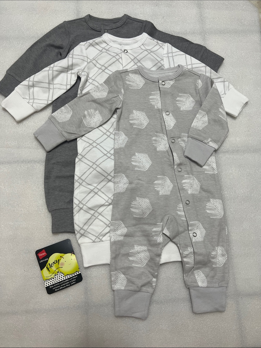 3 pk Baby Boys Bundle Hanes Ultimate Flexy One-Piece Bodysuit Size 0-6 Months
